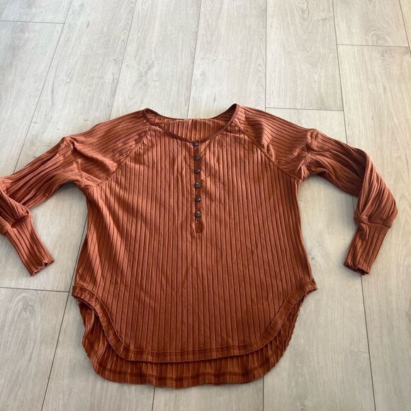 Free People Bella Layer Top size m - Picture 1 of 9